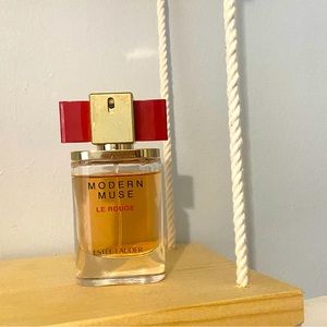 Estee Lauder Modern Muse Le Rouge
